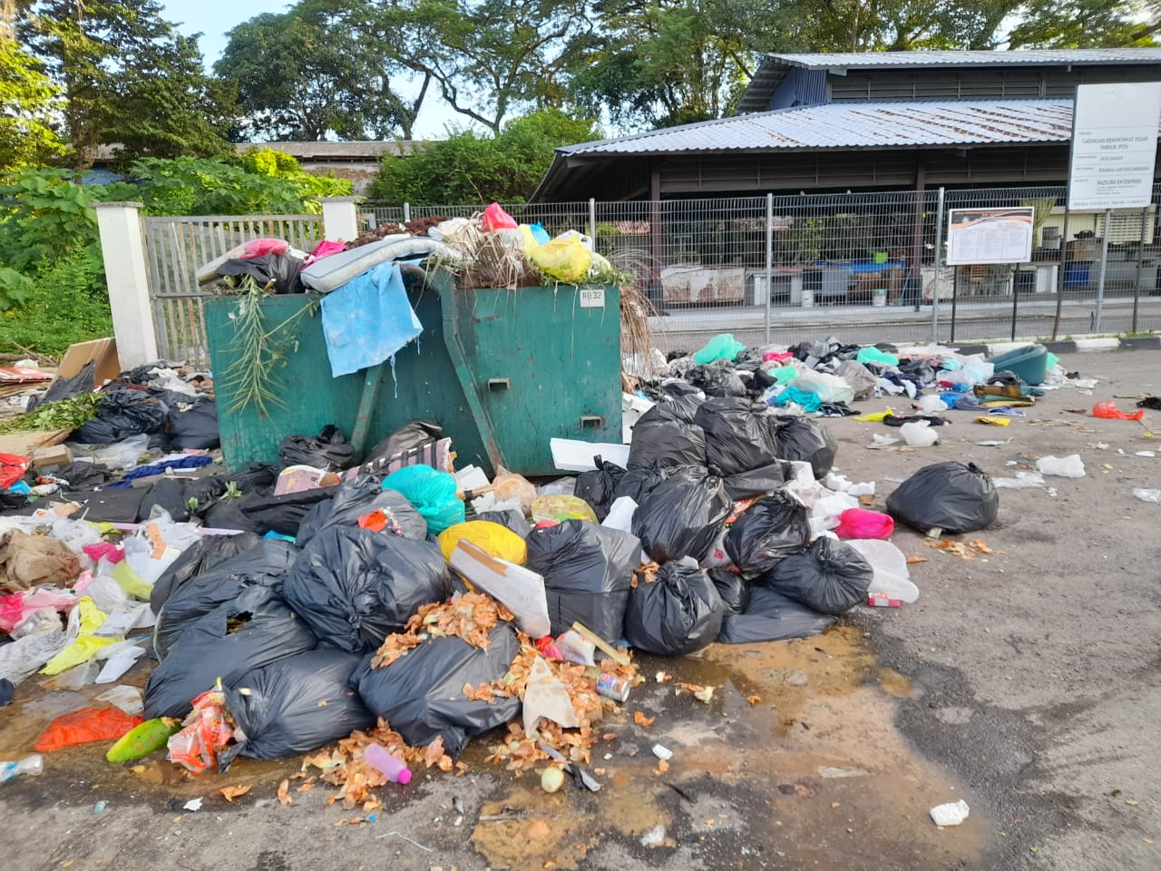 Strict Penalty For Illegal Dumping Of Wastes | Ipoh Echo