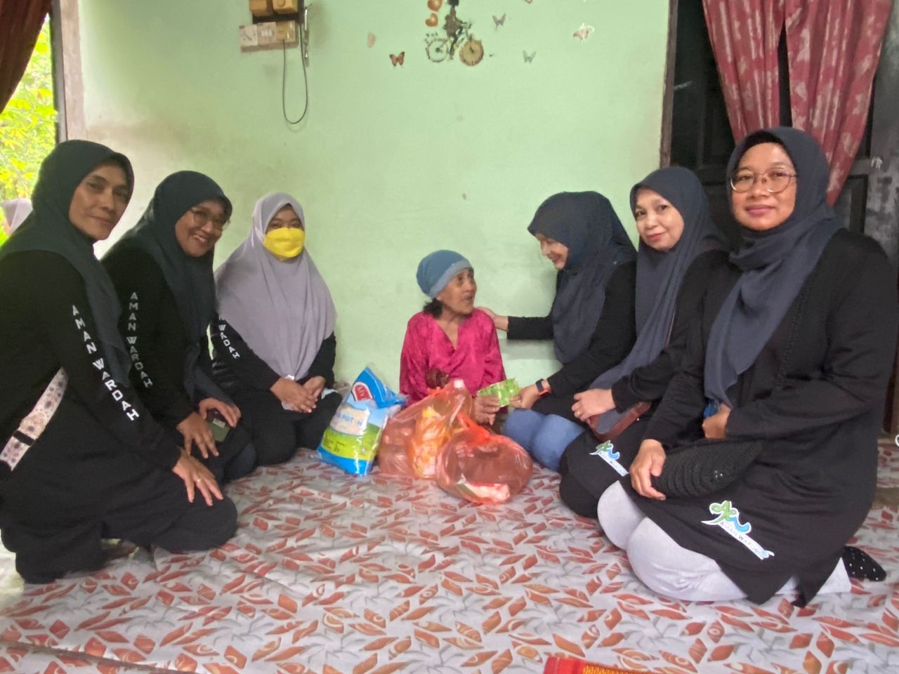 25 Underprivileged Families Touched By Aman Wardahs Contributions Ahead Of Aidilfitri Ipoh Echo